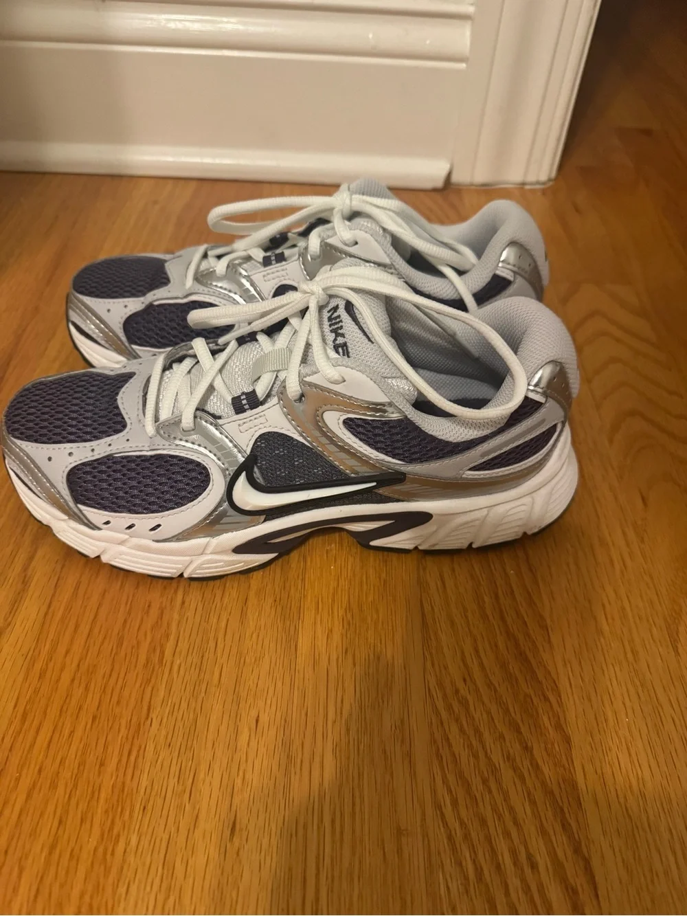 Women’s Nike V5 RNR Sneaker